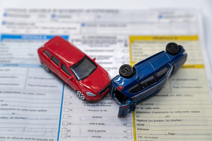 Comment contester son contrat d’assurance auto et son prix ?