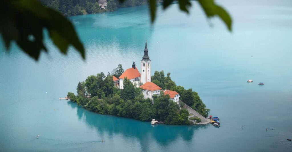 découvrez comment optimiser l'expérience de vos visiteurs grâce à des stratégies innovantes et des outils adaptés. attirez