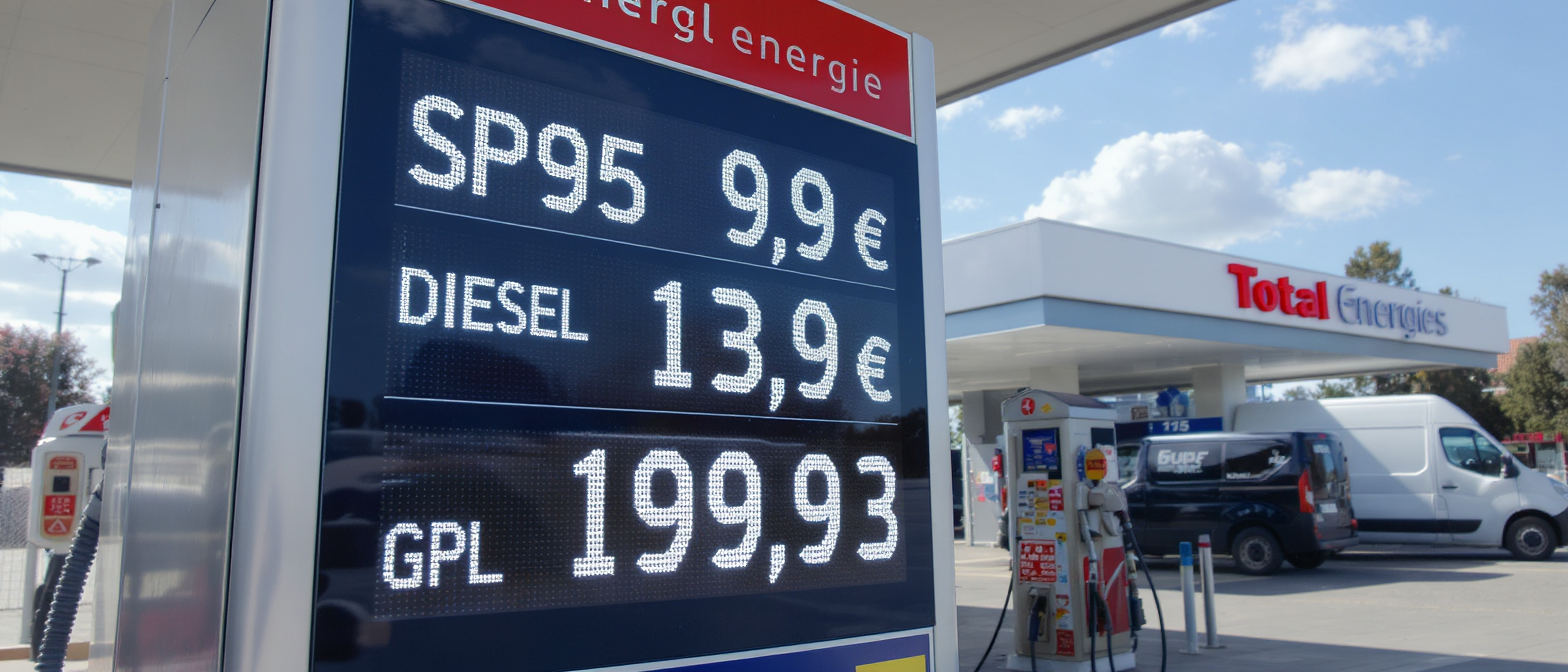 profitez ce jeudi d'un diesel à seulement 1,98 €/l, soit jusqu'à 25 centimes de moins que la moyenne nationale de 2,23 €/l. une offre exceptionnelle à ne pas manquer !