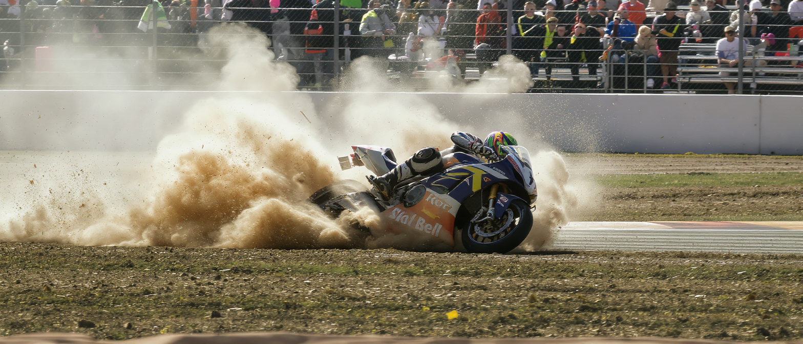 découvrez le résumé du gp d’espagne motogp 2026 avec marc marquez, qui relativise sa chute après un week-end globalement positif.