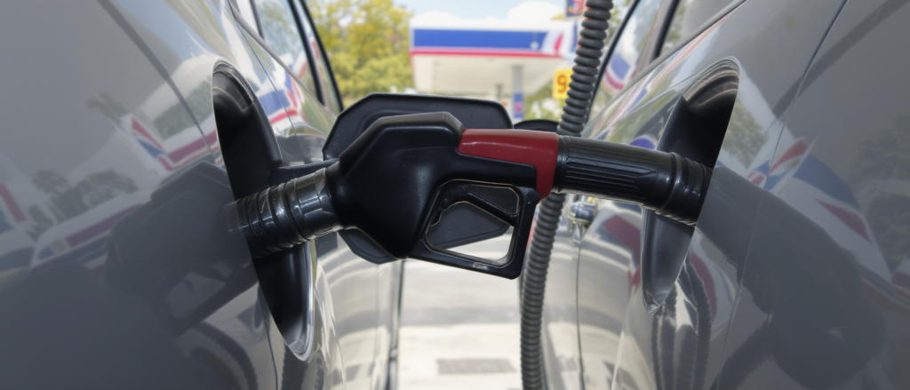 en avril, le prix du diesel en france atteint un nouveau sommet historique de 2,27€/l, impactant les consommateurs et le marché énergétique national.