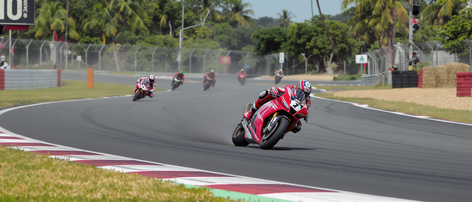 en indonésie, fabio quartararo marque des points lors du sprint motogp, tandis que johann zarco signe une belle remontée.